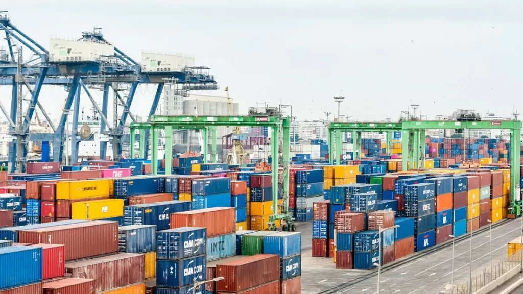 
El intendente de Bragado apuntó contra la apertura de importaciones y puso el foco en el daño que genera en la producción local: "Es demasiado grande para hacerle frente".