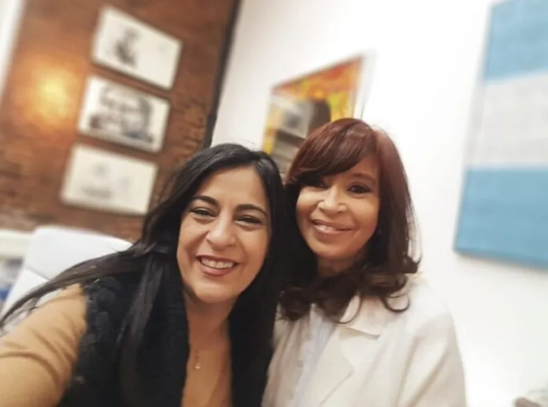 Carolina Moisés vinculó su salida del PJ con diferencias estratégicas y cuestionó a Cristina Kirchner por el “disciplinamiento” interno.