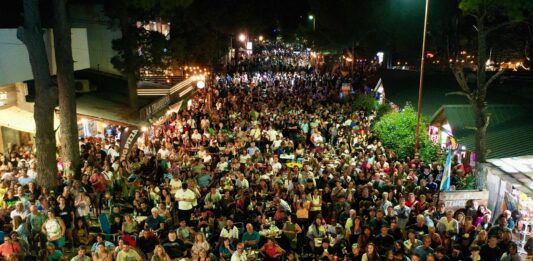 En Coronel Rosales tendrá lugar el próximo sábado 28 de febrero los festejos por carnaval con una edición de los corsos en Pehuen Co.