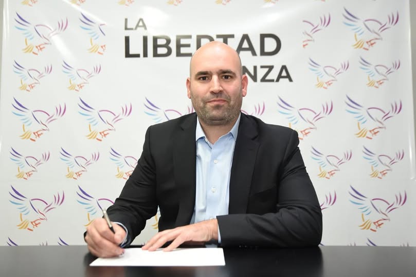El diputado bonaerense de La Libertad Avanza, Pablo Morillo, formalizó uno de los primeros pedidos de informes del 2026 y apuntó contra IOMA por la falta de implementación del nomenclador.