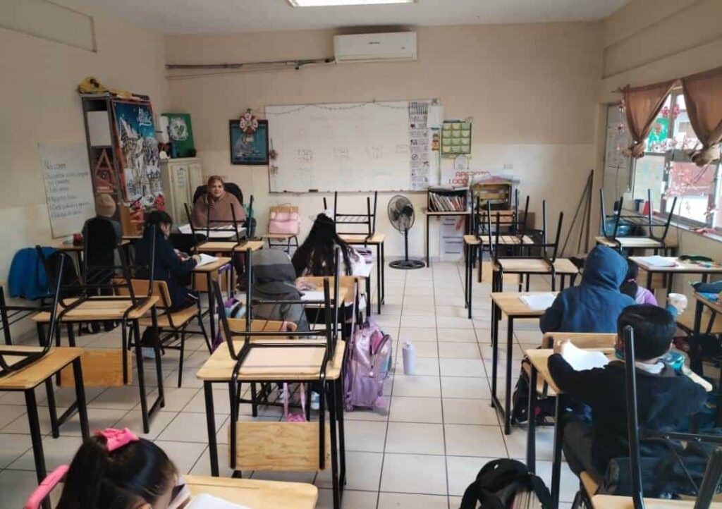 El inicio del ciclo lectivo 2026 en la provincia de Buenos Aires esta atravesado este lunes por un paro de docentes bonaerenses.
