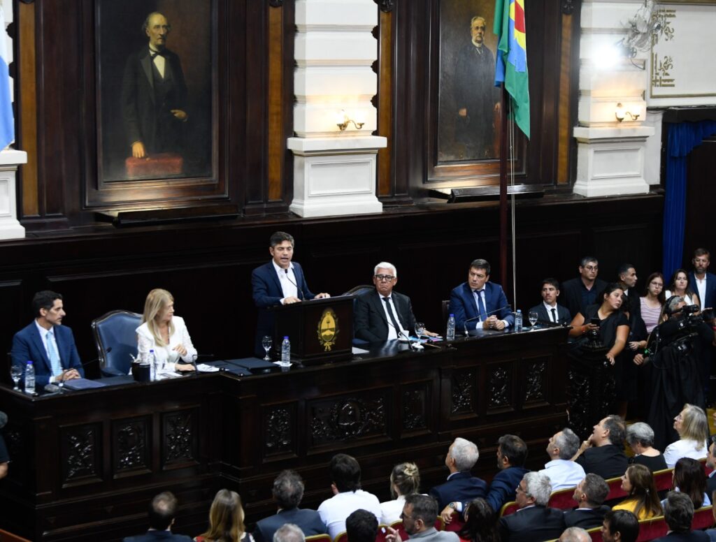 Ante la Asamblea Legislativa, Kicillof hizo una defensa de su gestión y llamó a construir una "salida productiva y federal" al modelo de Milei.