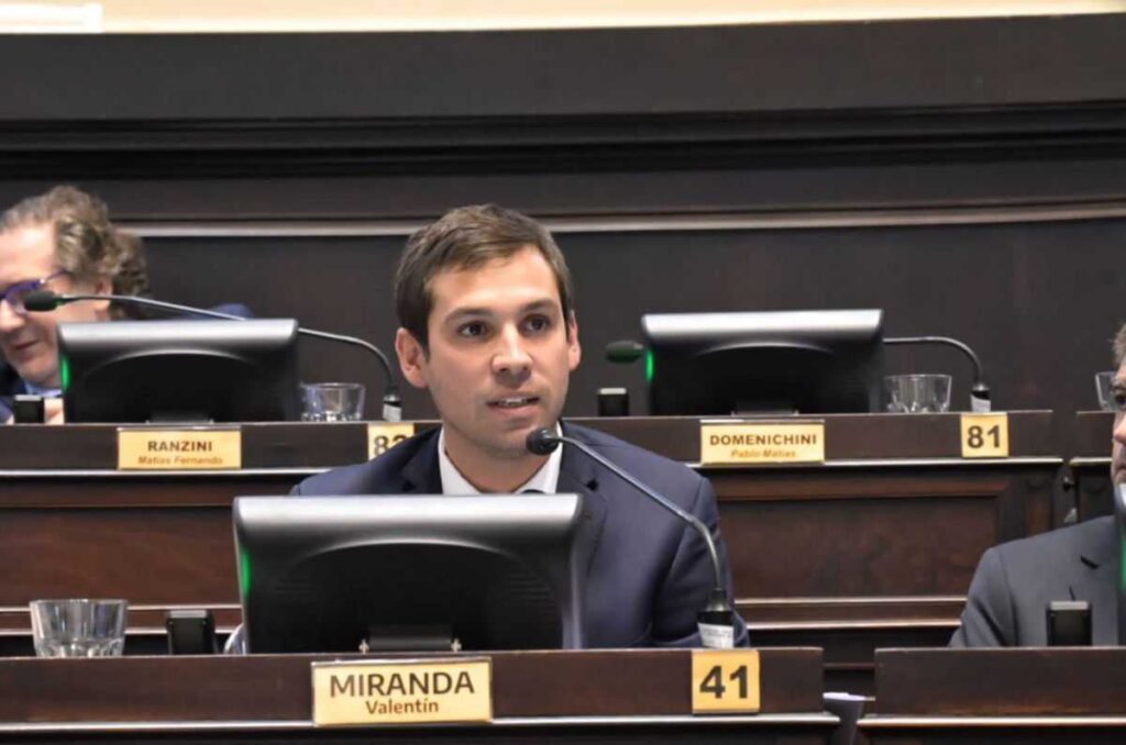 
Valentín Miranda cargó contra Kicillof tras su extenso discurso en la Legislatura: "Necesitamos más autocrítica y humildad". 