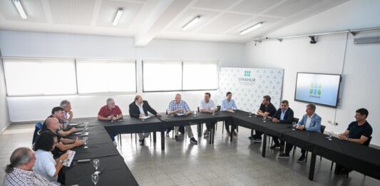 Rectores de universidades nacionales con sede en la provincia de Buenos Aires insistieron con el pedido para que Javier Milei cumpla la Ley de Financiamiento Universitario.
