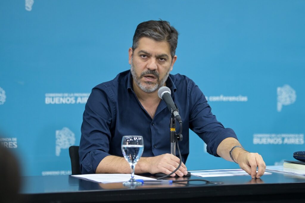 El ministro de Gobierno, Carlos Bianco, volvió a defender la oferta de 3% de aumento para estatales bonaerenses.