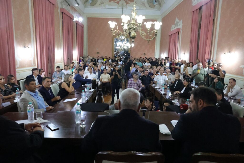En su discurso en el Concejo Deliberante, Salazar destacó el inicio del proceso licitatorio para la Estación Transformadora “San Pedro Industrial”.