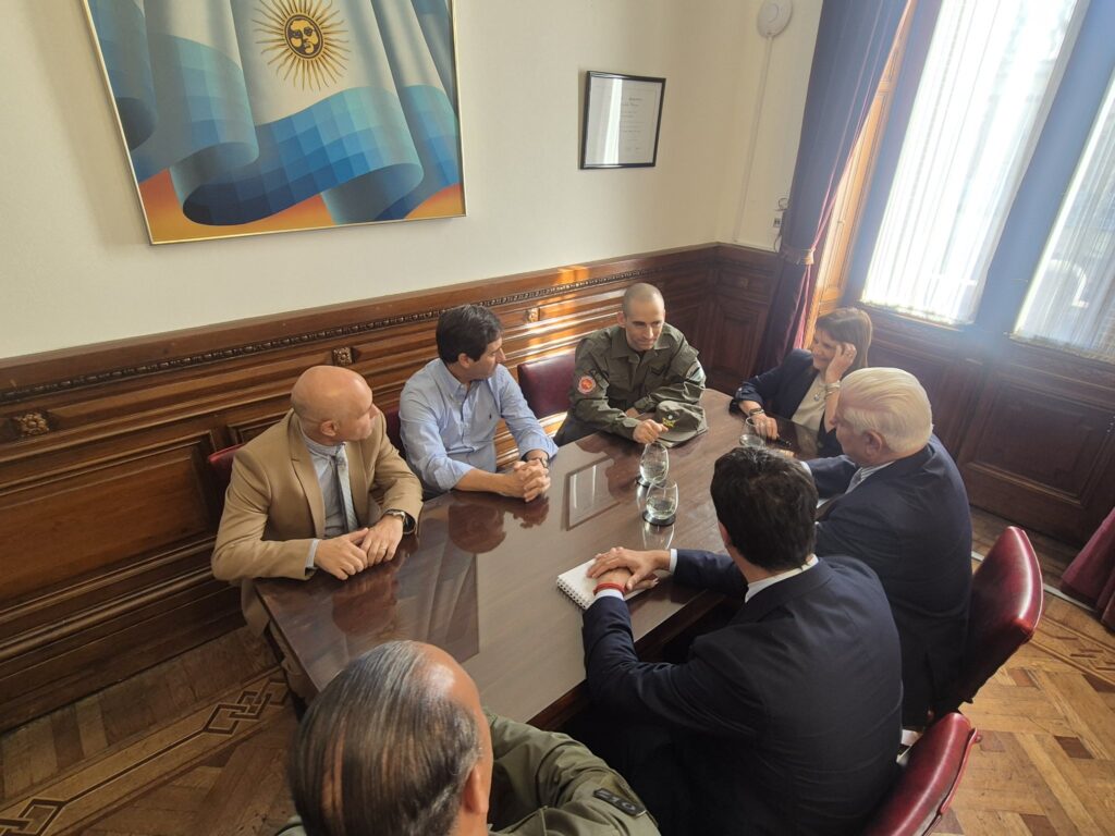 El gendarme Nahuel Gallo fue recibido por Patricia Bullrich y participó de una reunión con legisladores de LLA, el PRO y la UCR.