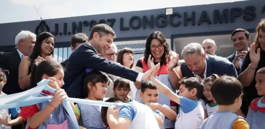Axel Kicillof puso la firma en el decreto 158/2026, que establece la universalización de la educación para niños y niñas de 3 años.
