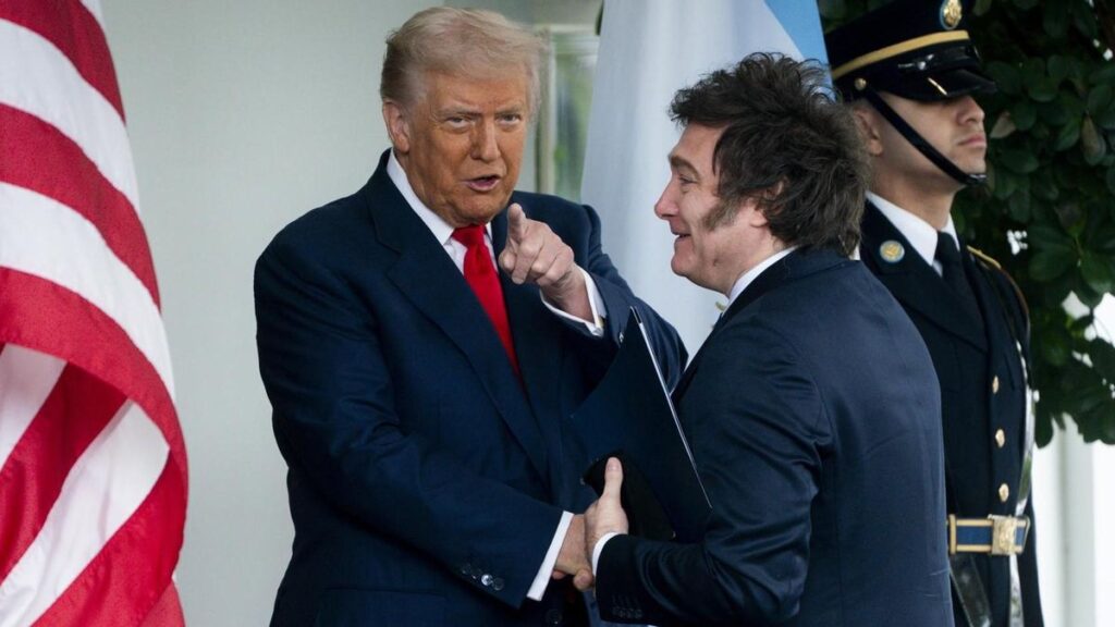 Bajo el pretexto de "fortalecer el vínculo", Milei vuelve a visitar a Donald Trump en Estados Unidos.