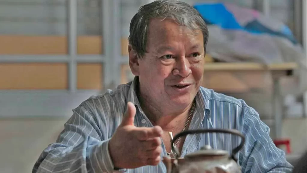 El exJuntos por el Cambio, Héctor "Toty" Flores, se mudó a las filas del peronismo y se convirtió en funcionario de Fernando Espinoza.