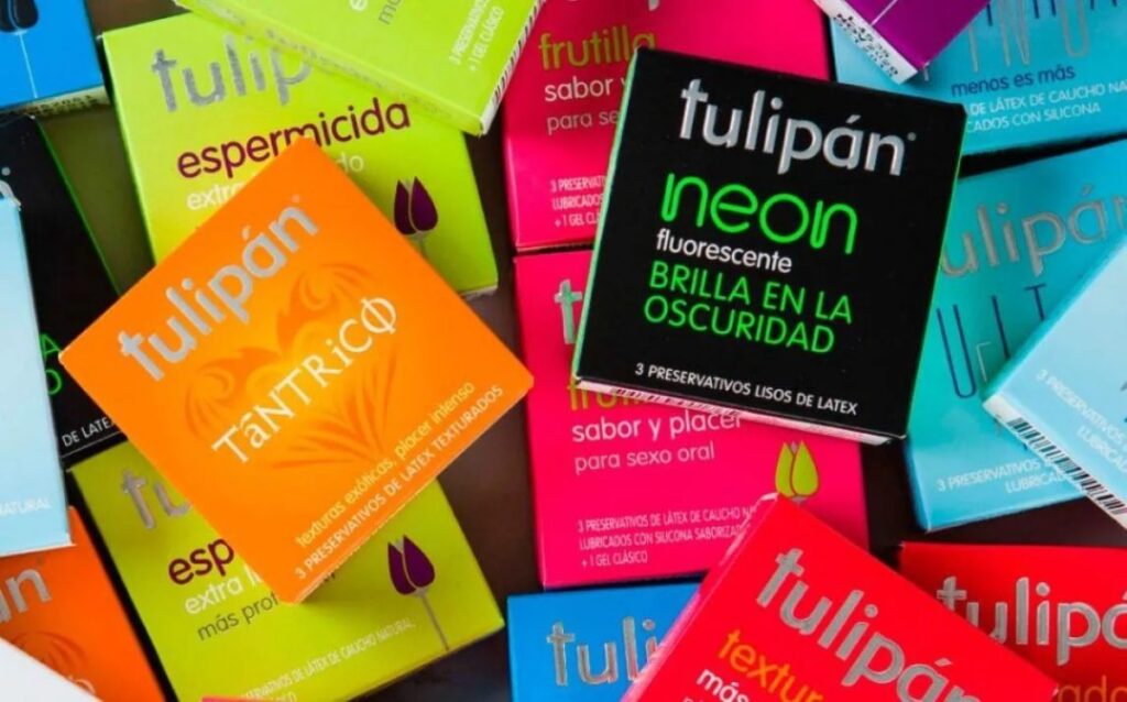 
Las autoridades de Kopelco S.A., la empresa que fabrica los conocidos preservativos Tulipán, despidió a 220 trabajadores por la caída del consumo interno. 