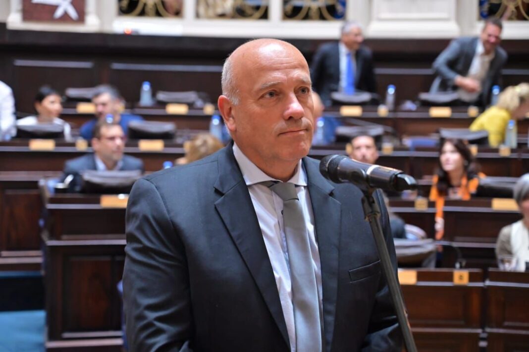 El diputado, Andrés De Leo, salió al cruce de la ratificación por la desregulación de la VTV. 