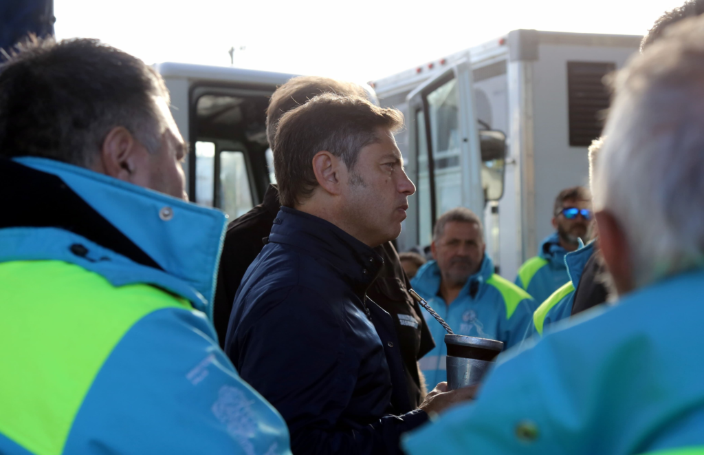 El gobernador Axel Kicillof visita distintos puntos del interior bonaerense para inaugurar obras claves de infraestructura y salud. 
