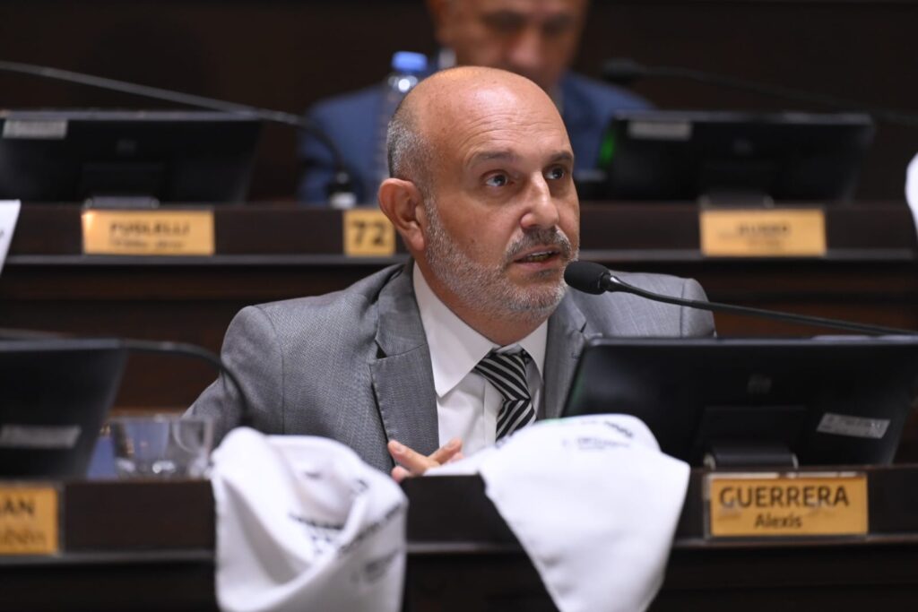 El massista Alexis Guerrera fue el segundo diputado con más proyectos presentados, con un total de 12.
