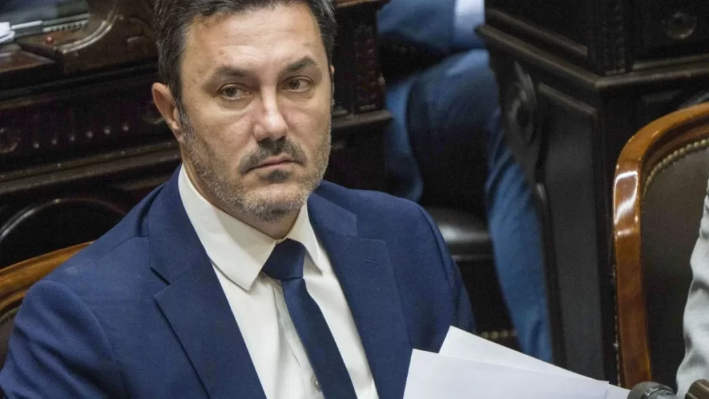 Luis Petri deberá enfrentar los tribunales de Comodoro Py tras la denuncia por calumnias e injurias presentada por Villarruel.