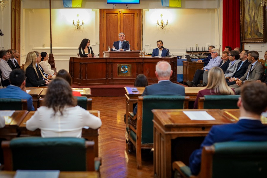 El senador, Juan Manuel Rico Zini, se refirió al escenario político en la Legislatura bonaerense y al panorama que atraviesa su espacio.
