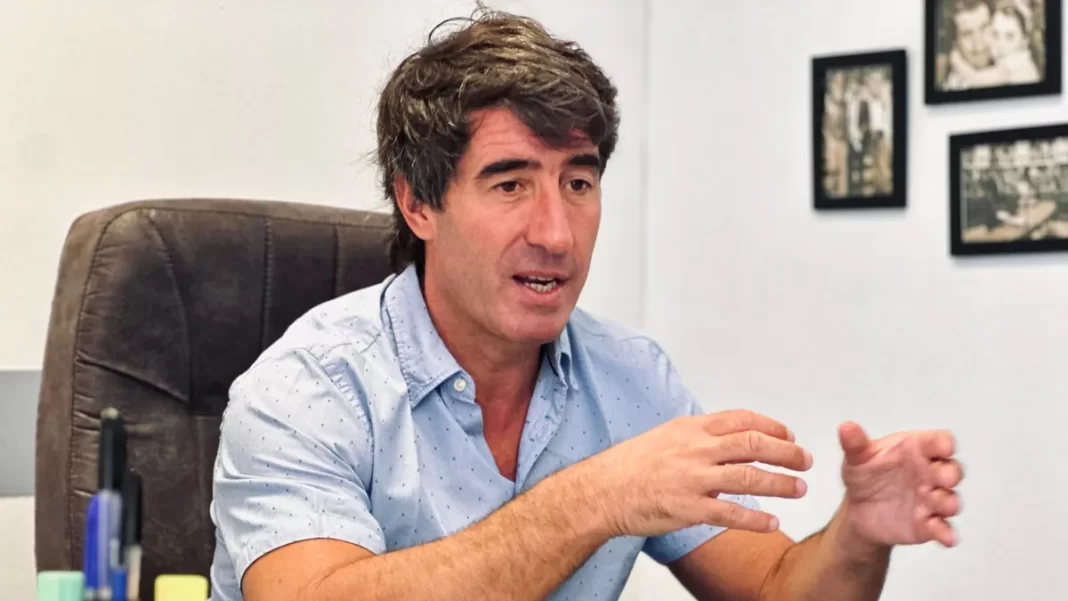 El diputado bonaerense de la UCR + Cambio Federal, Matías Civale, criticó la propuesta de autonomía municipal de La Libertad Avanza.