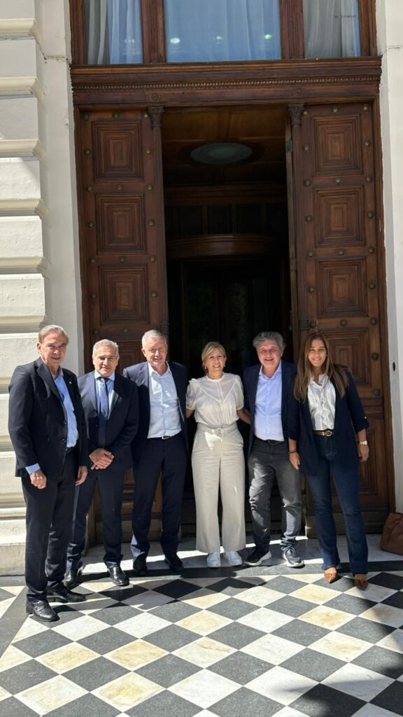 Libertarios dialoguistas se reunieron en la Legislatura con Emilio Monzó y Miguel Ángel Pichetto.