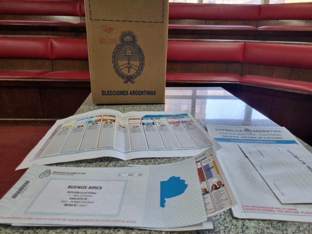 
La UCR insiste con implementar la Boleta Única de Papel en la provincia de Buenos Aires. 