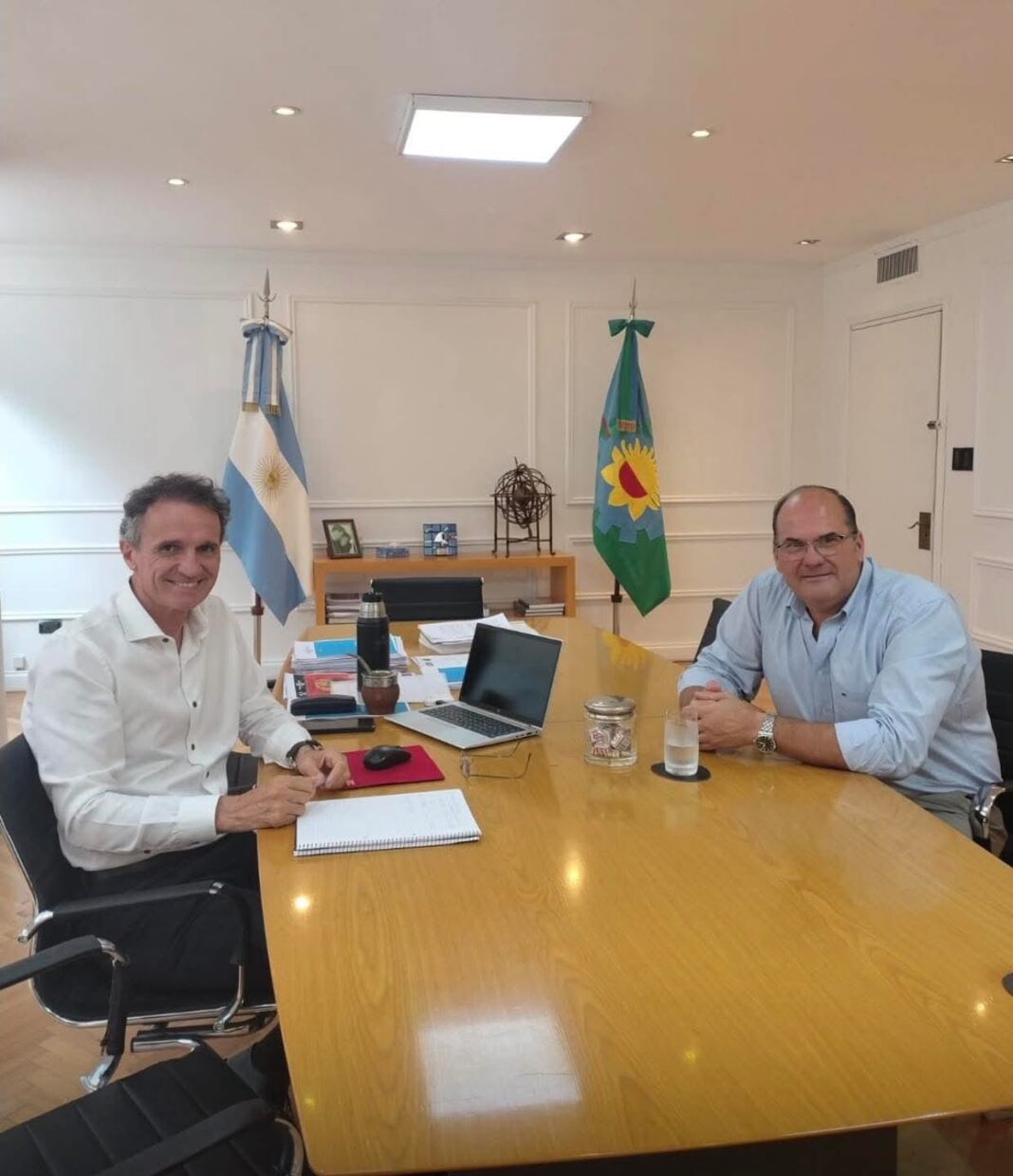 El intendente de Tordillo, Héctor Olivera, delineó con el ministro de Infraestructura bonaerense, Gabriel Katopodis, la continuidad de obras en el municipio.