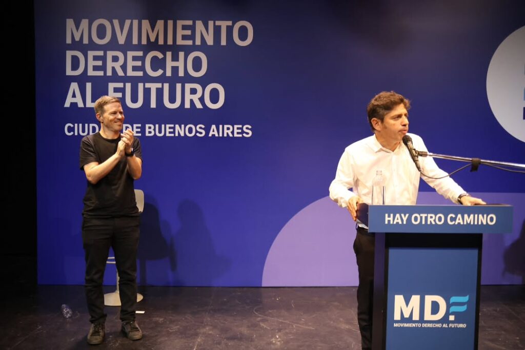 
Augusto Costa fue el primer orador en el lanzamiento del Movimiento Derecho al Futuro en CABA.