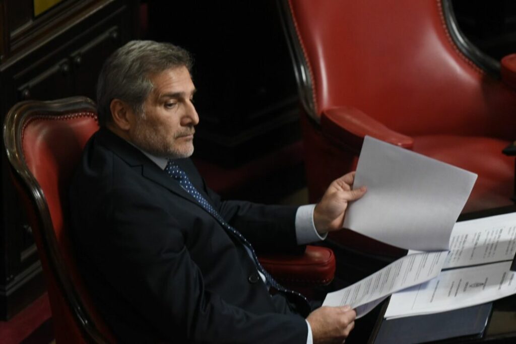 El senador libertario dialoguista, Sergio Vargas, autor del proyecto de ley para regular los personal trainers.