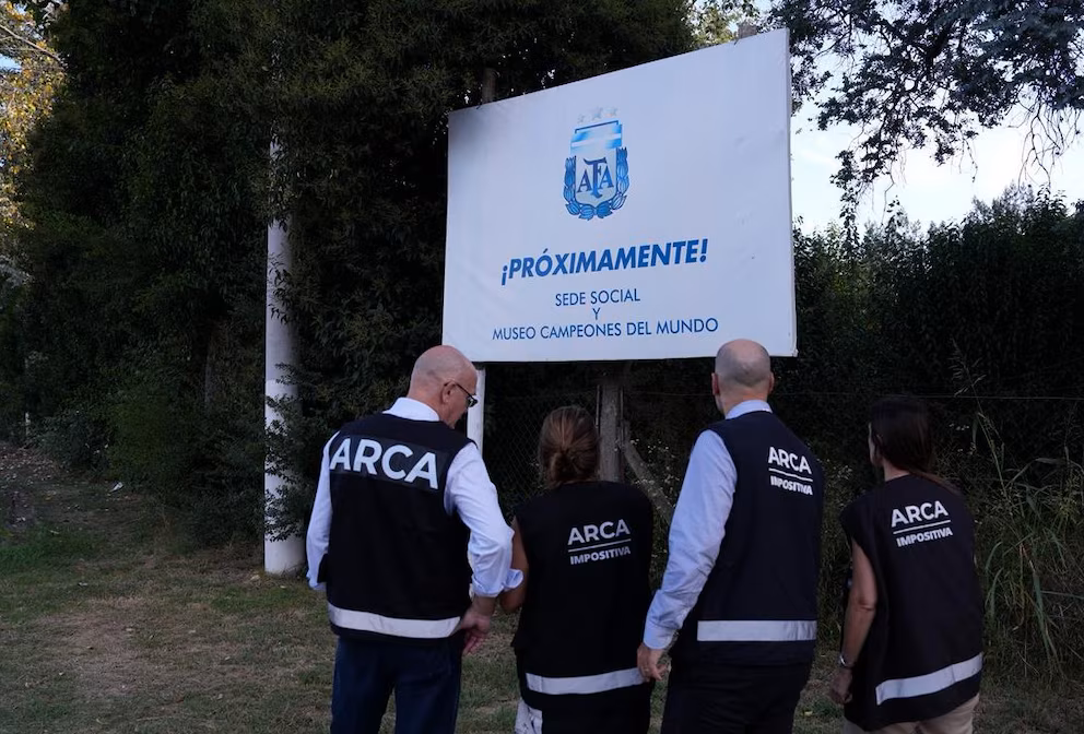 
La AFA insiste con mudar su sede oficial de CABA a la provincia de Buenos Aires. 