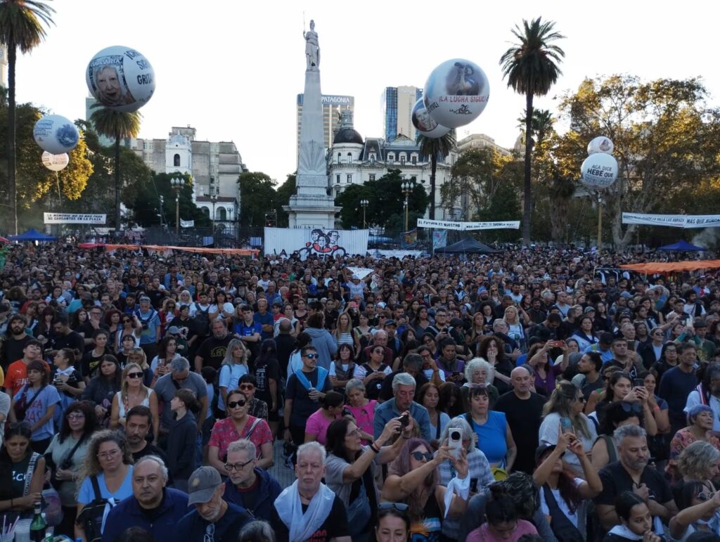 Día de la Memoria: organizaciones de derechos humanos marcharán hacia Plaza de Mayo a 50 años del golpe, en una jornada que concentrará las principales convocatorias en la capital porteña y en todo el país.