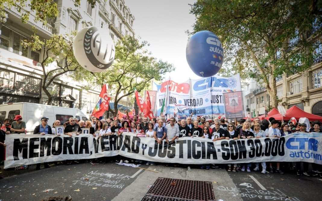 En el marco del 50° aniversario del golpe de Estado de 1976, este 24 de marzo se realizarán dos marchas por el Día de la Memoria, la Verdad y la Justicia.