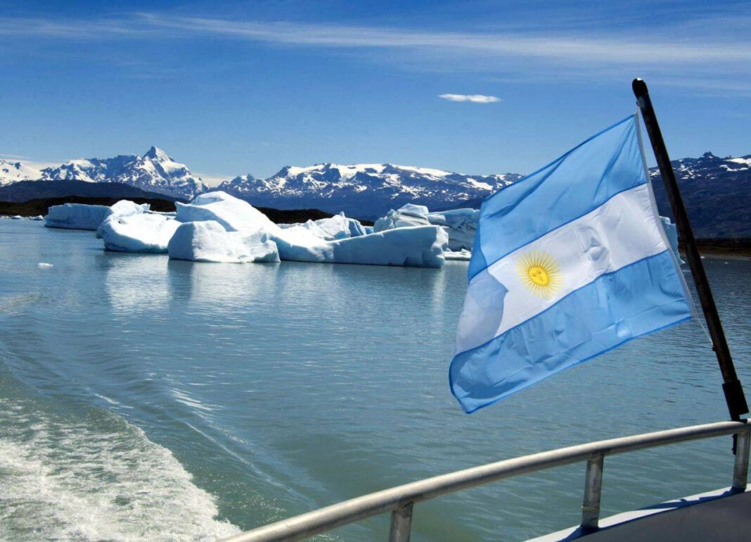 El debate por glaciares suma tensión política mientras el exlegislador Leonardo Grosso advierte que la reforma será judicializada.