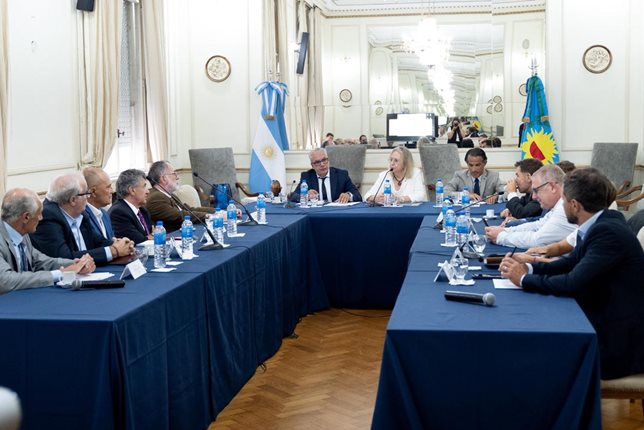 La sentencia contra Mariano Riva fue leida por el secretario permanente de Enjuiciamiento, Ulises Giménez.