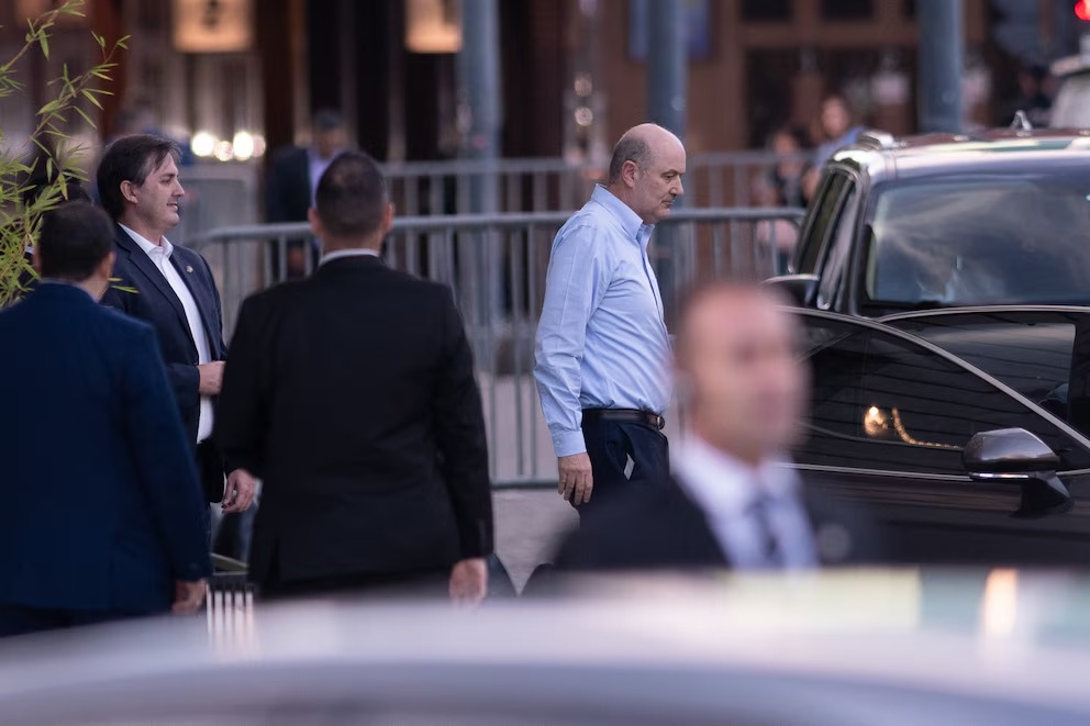 Milei avanza con la Ley Hojarasca para depurar leyes