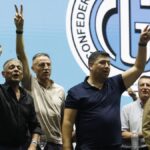 La Justicia aceptó la medida cautelar presentada por la CGT y suspendió más de 80 artículos de la reforma laboral La Justicia resolvió suspender de manera provisoria más de 80 artículos de la reforma laboral impulsada por el Gobierno nacional de Javier Milei.