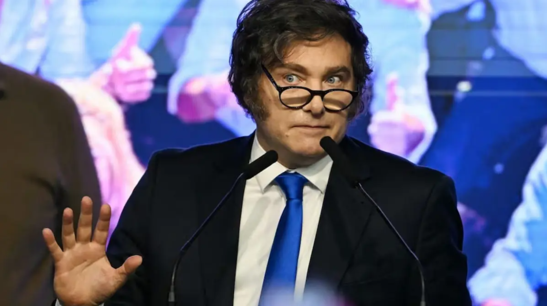 Javier Milei reúne a sus ministros para respaldar a Adorni, tras las denuncias, y ordenar la agenda política en un contexto de tensión interna.