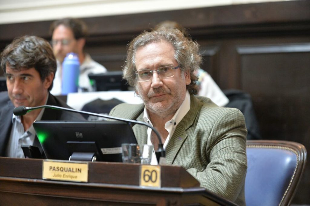 El exdiputado Julio Pasqualín impulsa una reforma a la ley de salud mental bonaerense.