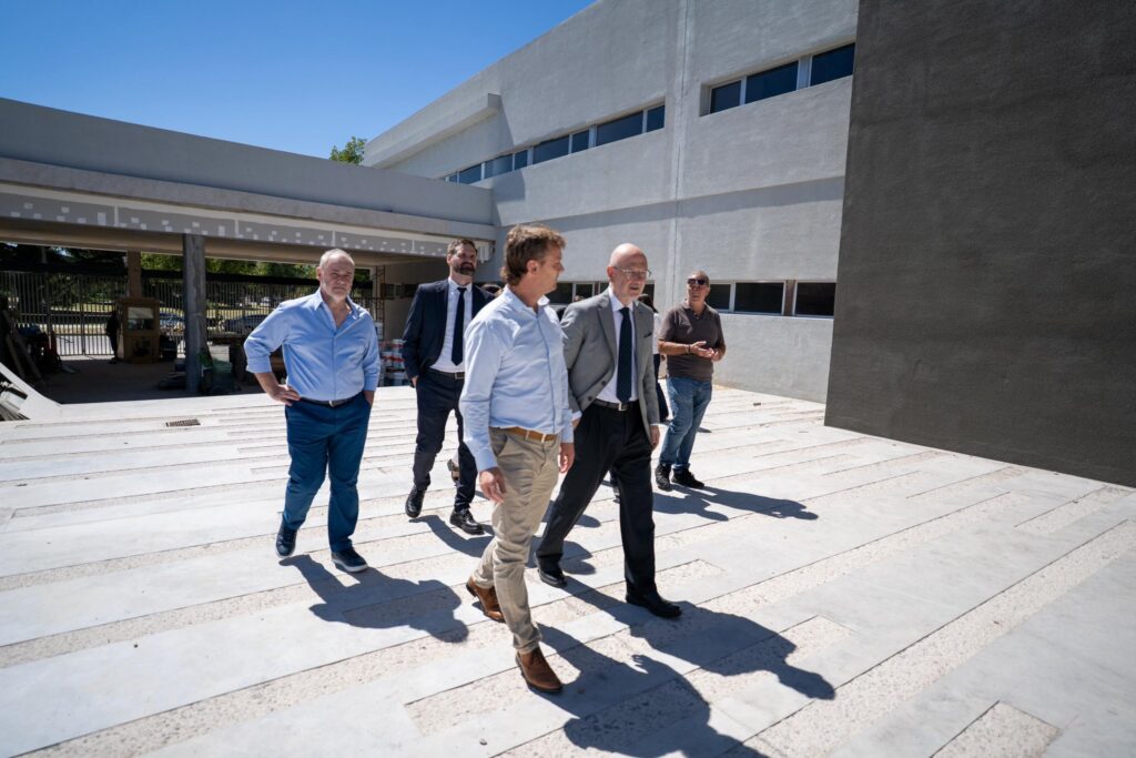 El juez de la Corte bonaerense, Daniel Soria, visitó las obras del Polo Judicial que este miércoles inaugurará el gobernador Kicillof.