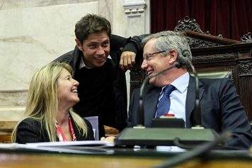 El gobernador Axel Kicillof se reunió con el exdiputado nacional Emilio Monzó y el legislador Nicolás Massot en La Plata.