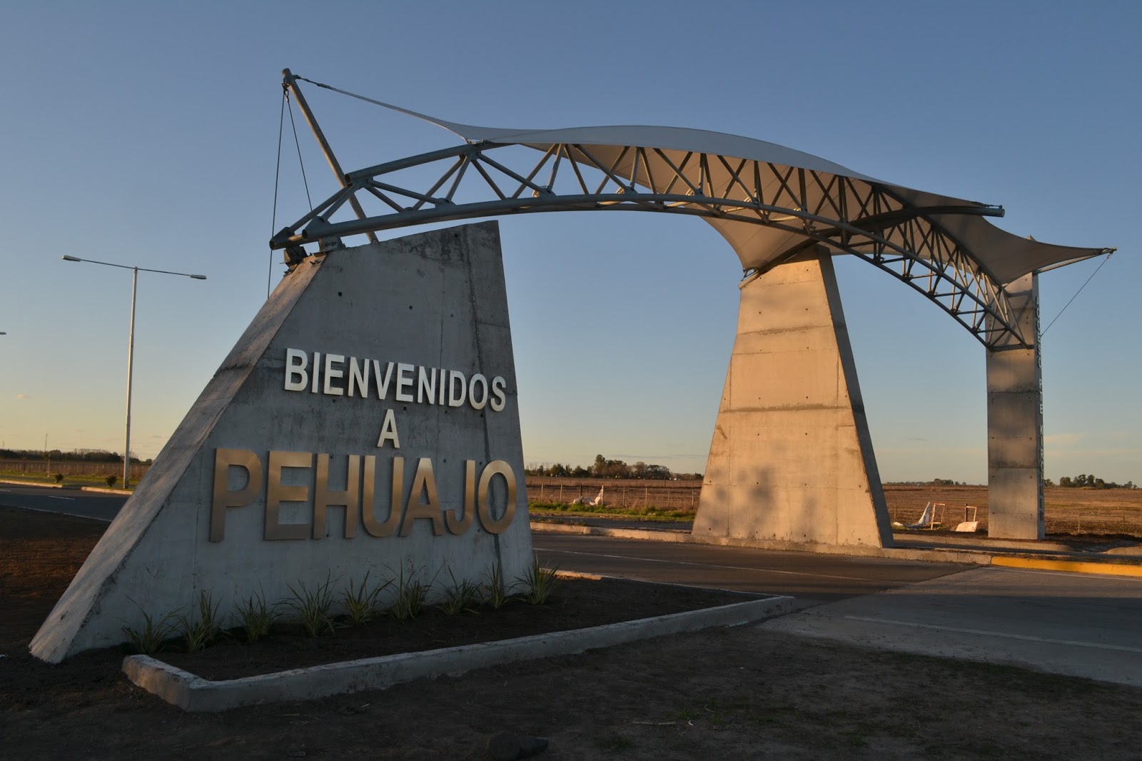 Avelino Zurro propone enseñar la biografía de las localidades en las escuelas bonaerenses.