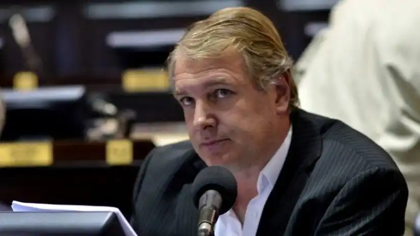 El diputado bonaerense Lissalde busca regular los mecanismos de ingreso al Estado mediante un esquema basado en criterios objetivos.
