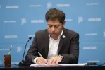 El gobierno de Kicillof transfirió fondos a los municipios bonaerenses mediante el FEFIM, y alivió la presión financiera en distritos locales.