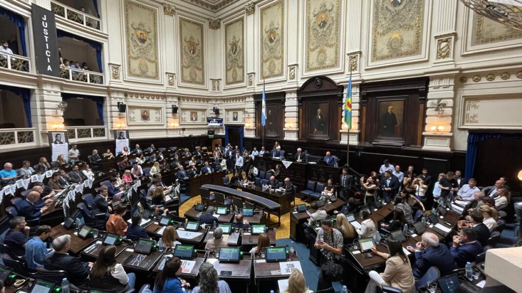 El diputado peronista Ricardo Lissalde presentó un proyecto de ley para crear una Oficina de Presupuesto en la Legislatura, un viejo deseo de la oposición.