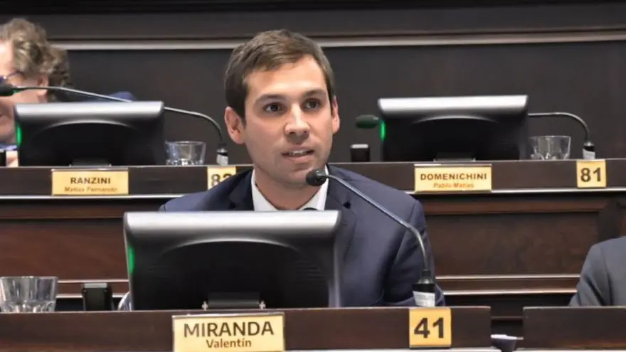 El diputado bonaerense, Valentín Miranda, presentó una iniciativa para declarar como ciudadano ilustre “post mortem” al reconocido escritor argentino, Manuel Puig.