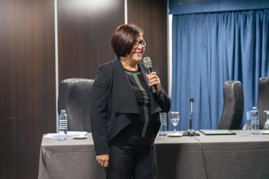 El diputado bonaerense de UCR - Unión Cívica Radical, Valentín Miranda, busca otorgar un reconocimiento al nuevo libro autobiográfico de Marta Cohen.