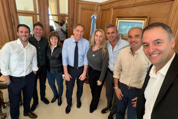 Tras una reunión de mesa chica, el Gobierno nacional reactivará en las próximas semanas la rosca legislativa, al enviar la reforma de salud mental y una ley contra el fraude a pensiones por invalidez.  