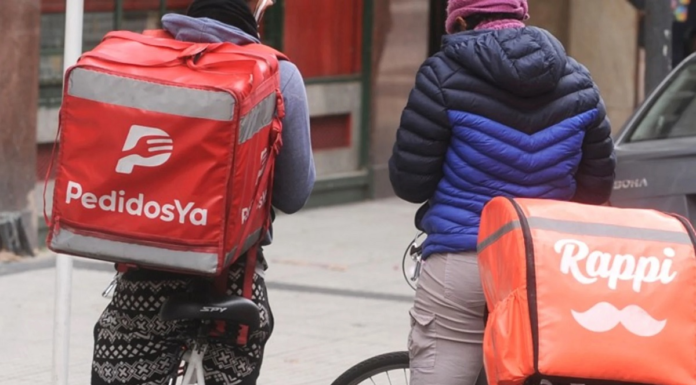 El peronismo respaldó el fallo contra las apps de deliverys, a la espera de una ley marco Senadores de Fuerza Patria destacaron el fallo de la Corte Suprema de Justicia que reconoció a los repartidores de apps como trabajadores. Toma fuerza la ley de Axel Kicillof.