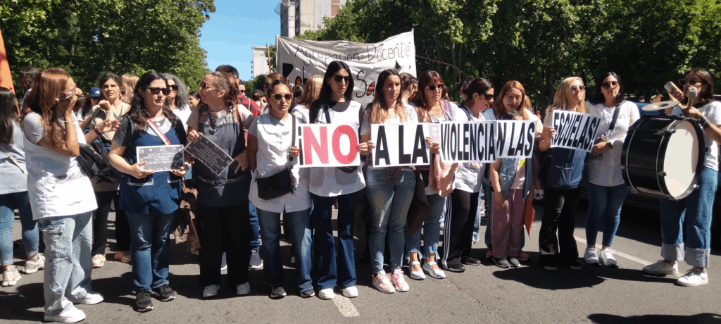 Gremios del Frente de Unidad Docente Bonaerense (FUDB) se reunieron con autoridades de Educación y Seguridad para exigir medidas ante las amenazas de tiroteo en escuelas bonaerenses.