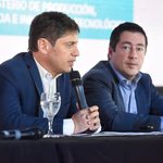 Con Máximo Kirchner en Santa Fe, Kicillof encabeza su primera reunión del PJ bonaerense El gobernador Axel Kicillof encabeza este viernes a su primera reunión como titular del PJ bonaerense. Uno de los puntos centrales será la distribución de cargos en el Consejo Provincial.