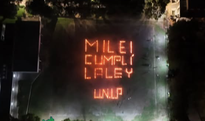 Tras la masiva marcha de antorchas, la UNLP inicia una semana completa de paro docente. 