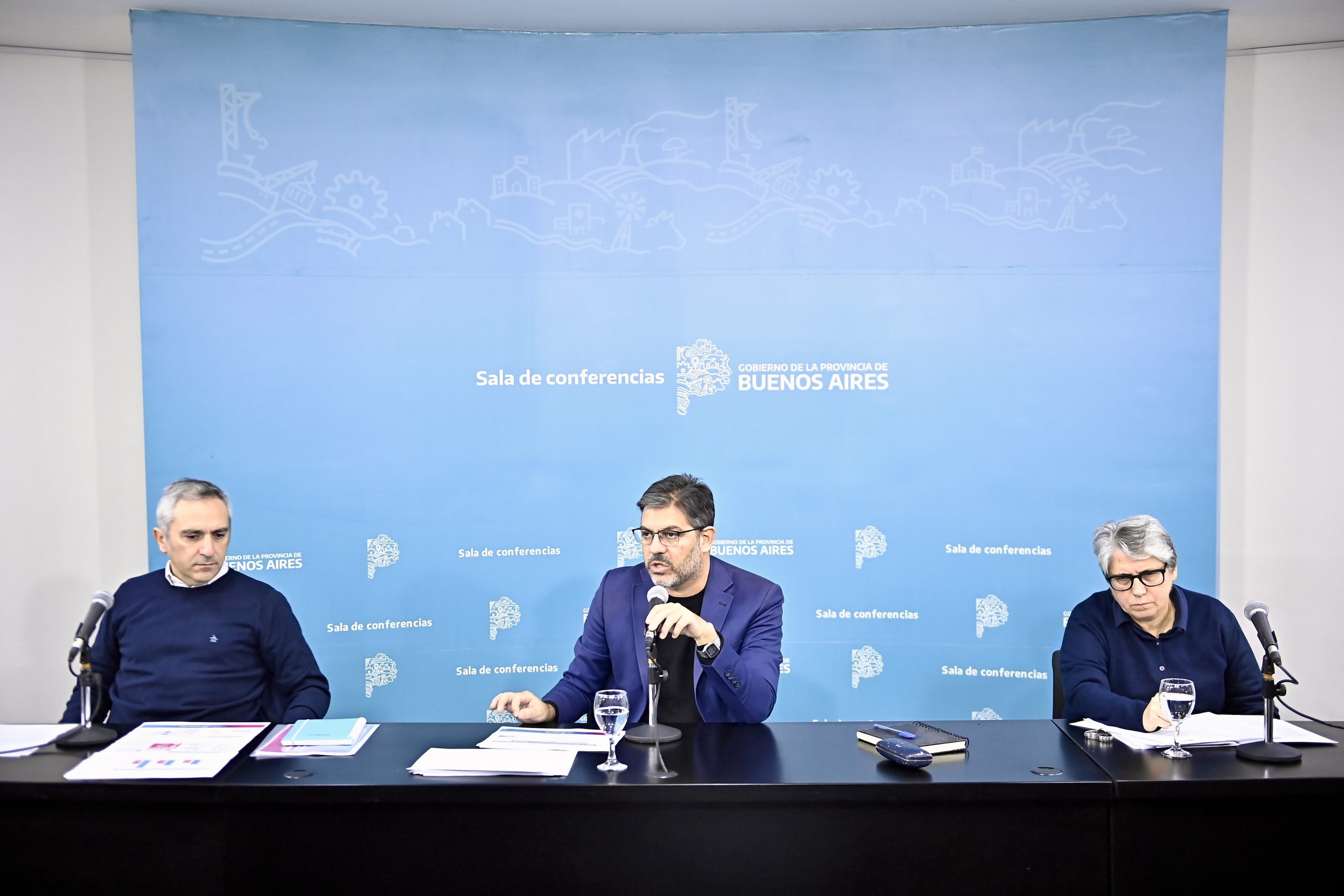 El ministro de Gobierno, Carlos Bianco, adelantó que Axel Kicillof reforzará la entrega de medicamentos a municipios.