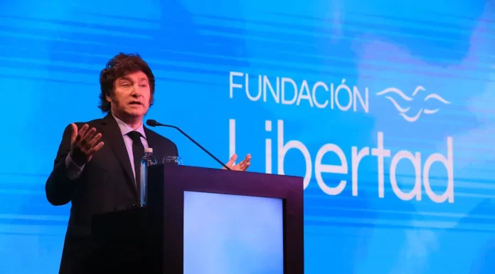 Milei encabeza una nueva charla centrada en la defensa de su modelo económico en el ex CCK El presidente Javier Milei encabezará este martes una nueva charla centrada en la defensa de su modelo económico en el Palacio Libertad (Ex CCK). Entérate todos los detalles.